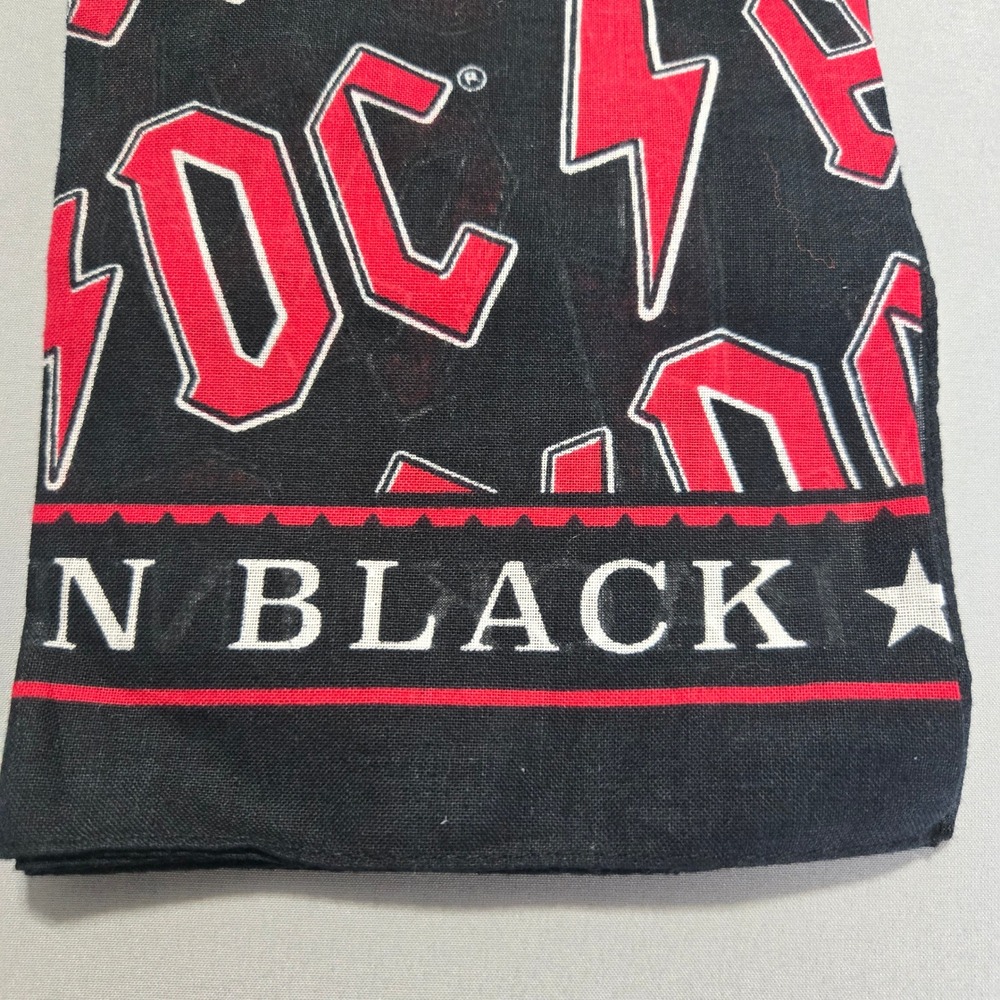 AC/DC Back in Black Bandana 2019 Logo Rock Music BioWorld Graphic Cotton NWT - Picture 2 of 5